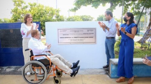 portales-de-noticias-de-veracruz_realizan-homenaje-al-exalcalde-roberto-eugenio-bueno-campos-con-placa-conmemorativa_1635285569