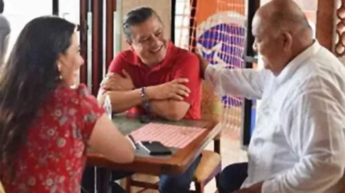 MISTICOS Y TERRENALES