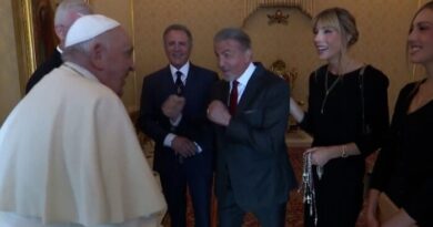 El Papa Francisco recibió a Sylvester Stallone