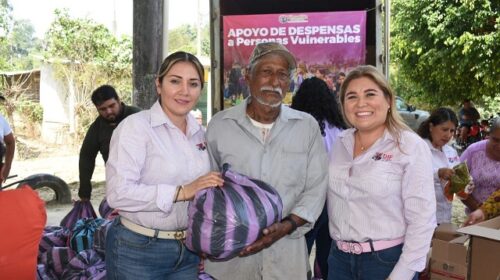 Asiste DIF a personas vulnerables