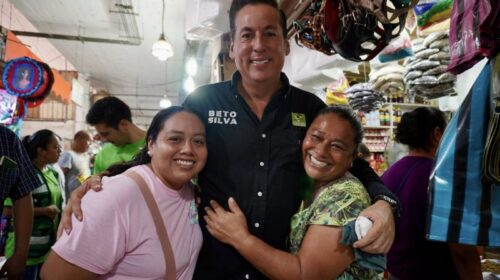 Mejoras en el mercado municipal con Beto Silva: agua limpia y seguridad