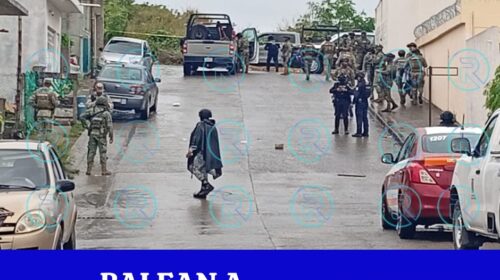 Voluntarios rescatan a 12 personas (25)