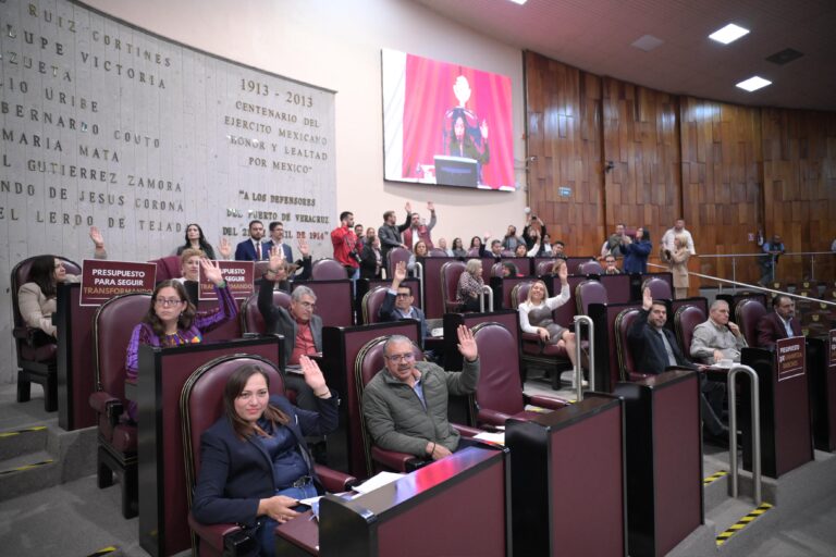 Imagen de WhatsApp 2025-12-15 a las 22.56.07_86a025b5